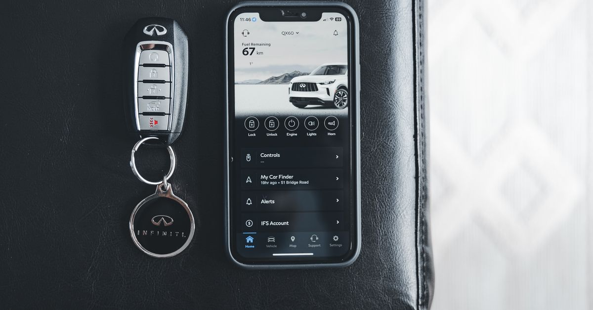 Nissan car key fob — Liberty Lock Toronto Locksmith