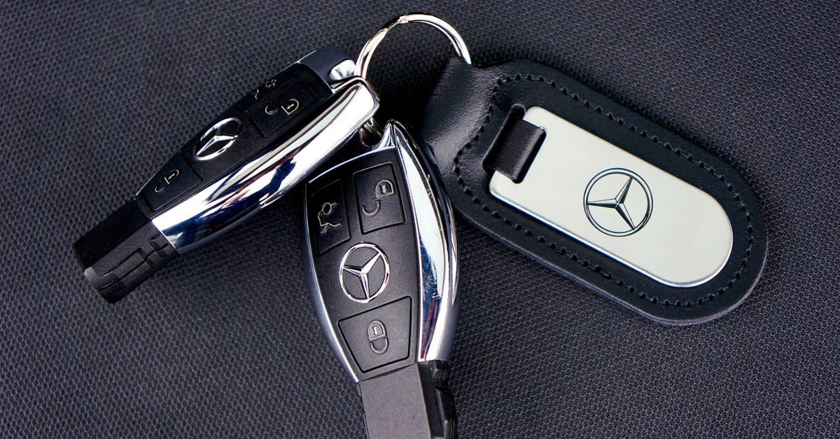 Toyota car key fob — Liberty Lock Toronto Locksmith
